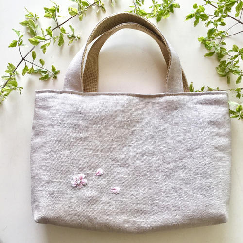 さくらサクラ桜 春に向けたちょこっとお出かけ刺繍トートバッグ