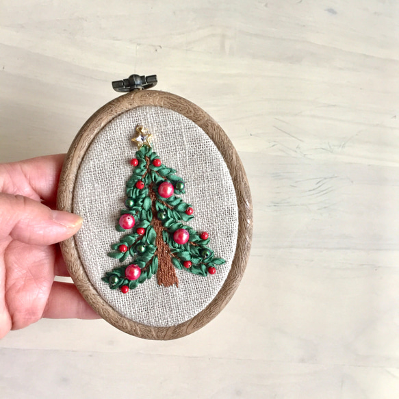 再販《creema限定》Christmas 刺繍タペストリー small 3枚目の画像