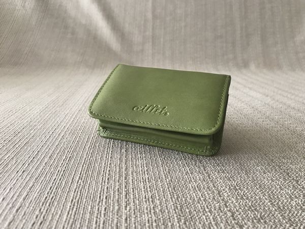 『選べる6色♪ｽｸｴｱｶｰﾄﾞｺｲﾝｹｰｽ』＜oeillet（ｳｲｴ）＞green/10002-63