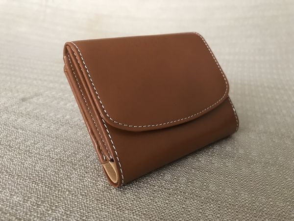 『大人のﾗﾝﾄﾞｾﾙ風♪ふたつ折り財布』＜oeillet（ｳｲｴ）＞camel/11674-22