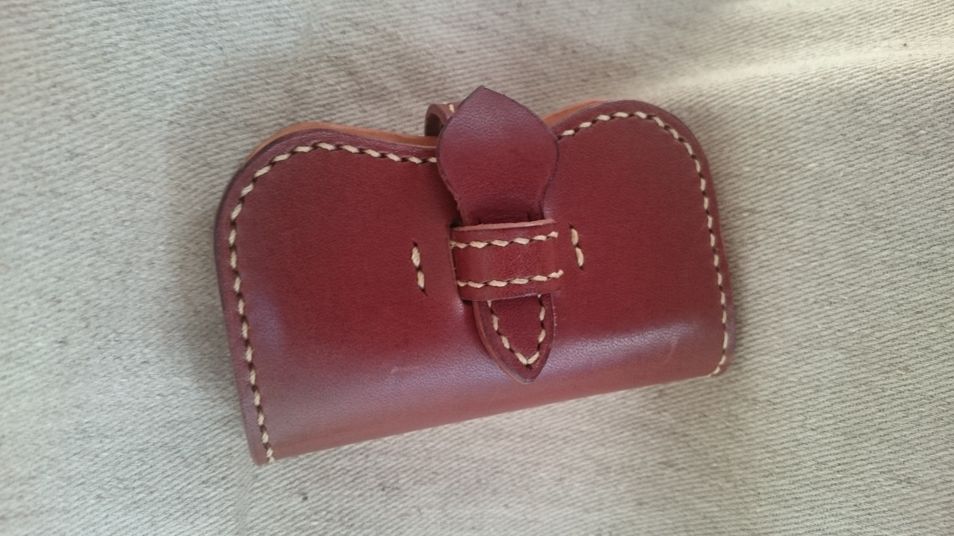 本革キーケース 手縫い　 茶(ネーム入可)