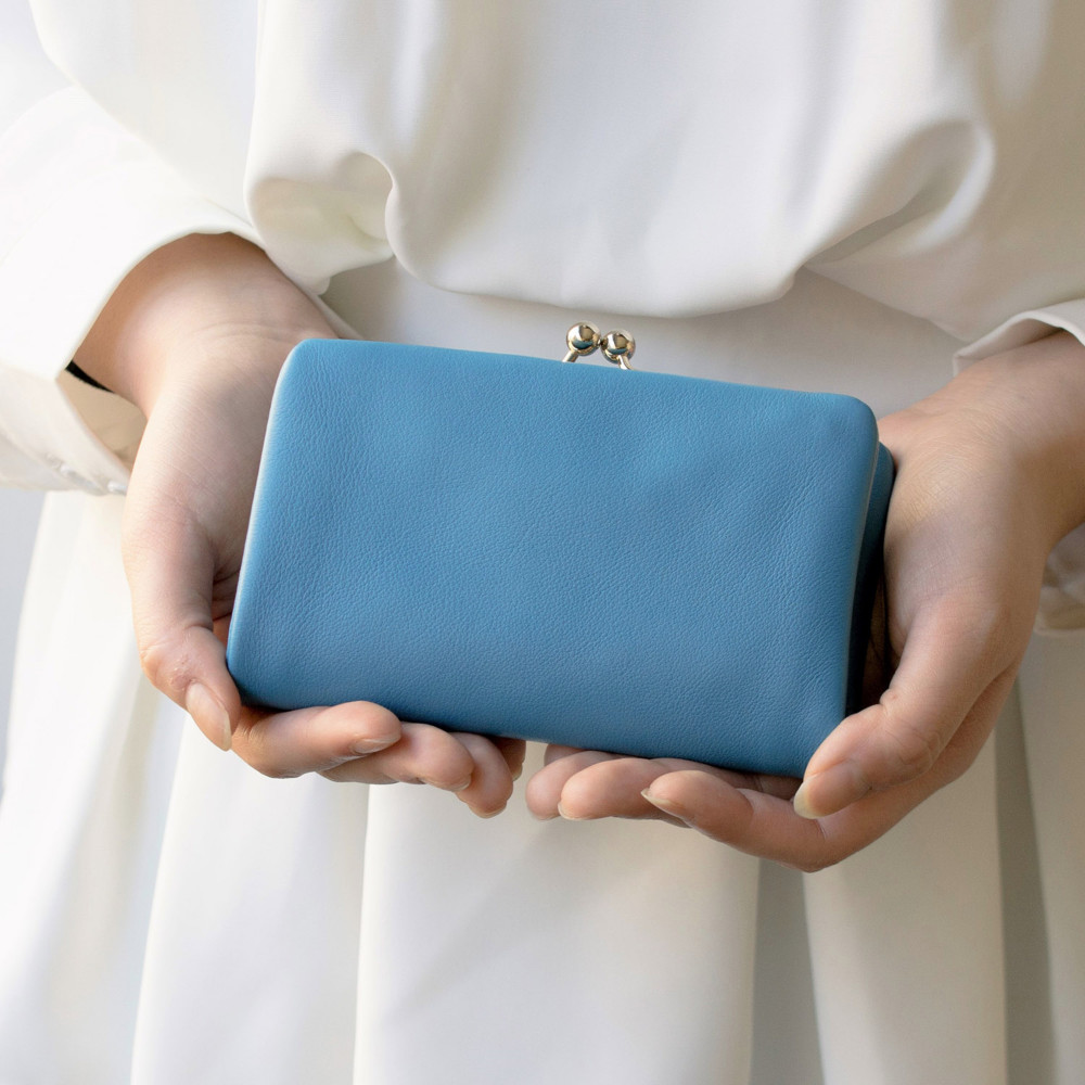 【刻印可】小銭が取り出しやすい　がま口二つ折り財布　スカイブルー(80)　フェルモ　MH1372