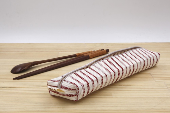 【紙布ホーム】食器バッグ大（赤・白）紙糸織り※食器含まず 1枚目の画像