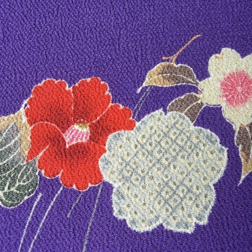 高級縮緬 新品　草木染　ちりめん　深緑 色無地　反物　正絹　シルク　着物　生地 楽天市場】正絹白生地反物が16-17m四丈物の染色代 あなたの魅力