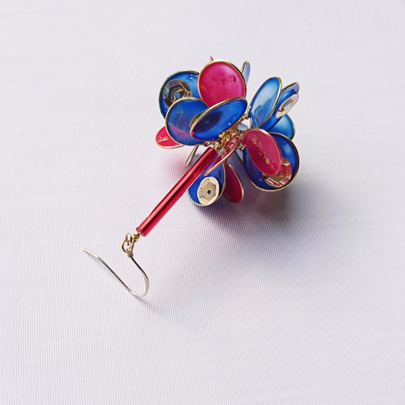 <蘭花小姐垂墜款>單邊造型手工設計樹脂耳環/垂吊款/earring/accessories 第3張的照片