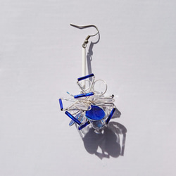 <浪>單邊造型手工設計樹脂耳環/垂吊款/earring/accessories 第2張的照片