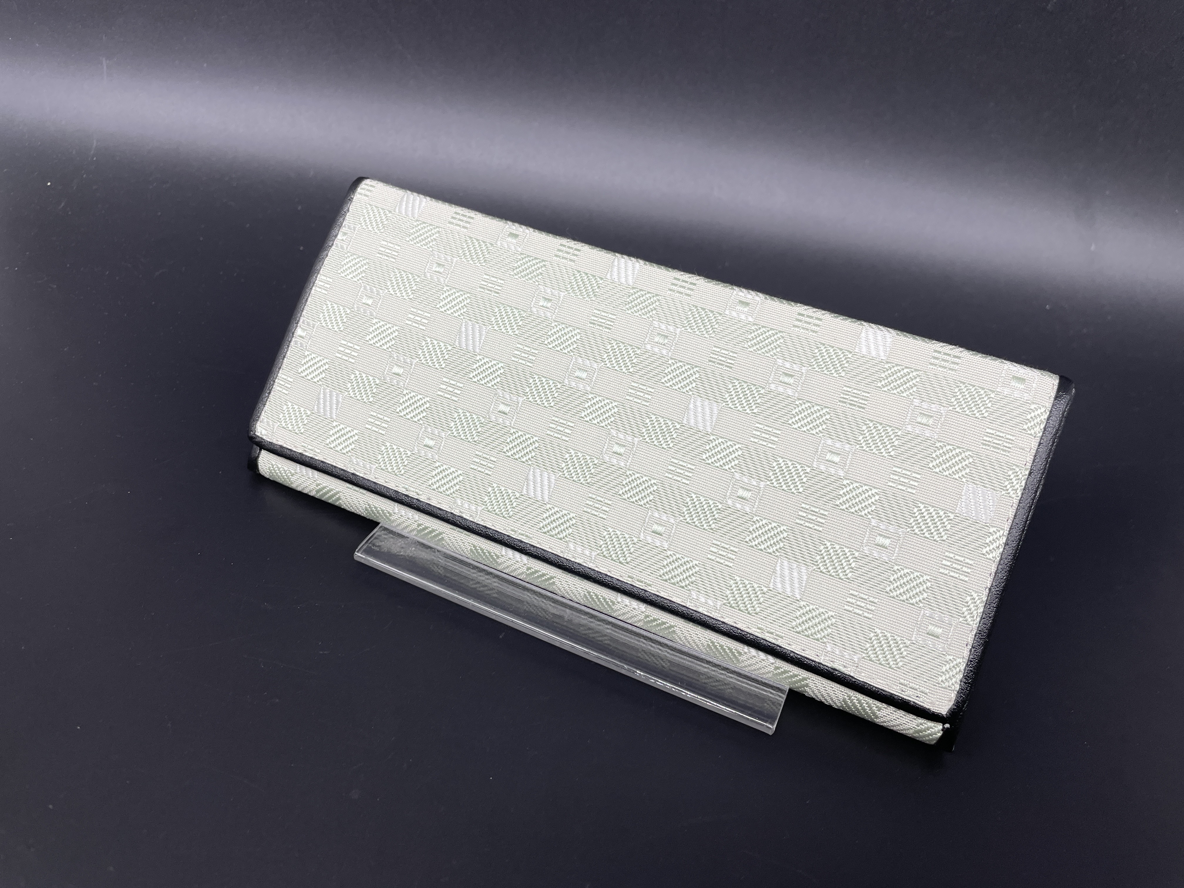 本場筑前博多織オリジナル札入れ おしゃれ 限定小銭入れ付き スクエアチェック柄　薄グリーン 4,455円