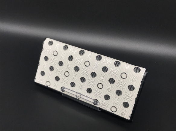 博多Ori Dot進貢花紋原始物錢包簡單的白/黑色經典受歡迎的時裝限定有硬幣袋的協作商品 第1張的照片