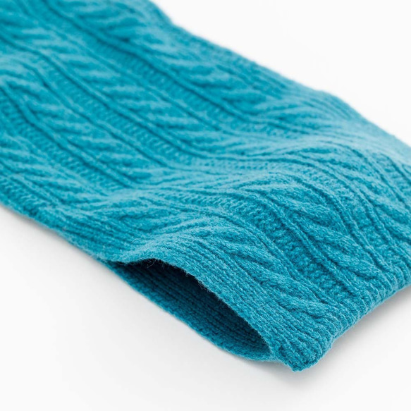 ﾉｸﾞﾁﾆｯﾄ 上質な紡毛ウールの輪っかに通して使うコンパクトマフラー　ターコイズブルー 4枚目の画像