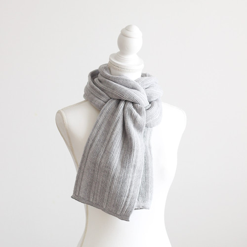 ニット、だけど織物みたいなマフラー シルバーグレー マフラー ノグチ  