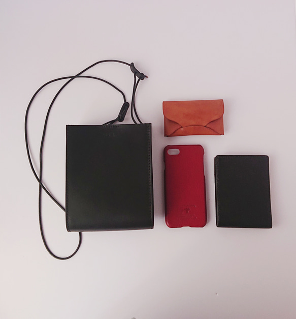 スモールサイズ　レザーショルダーバッグ｜ブラック 7枚目の画像