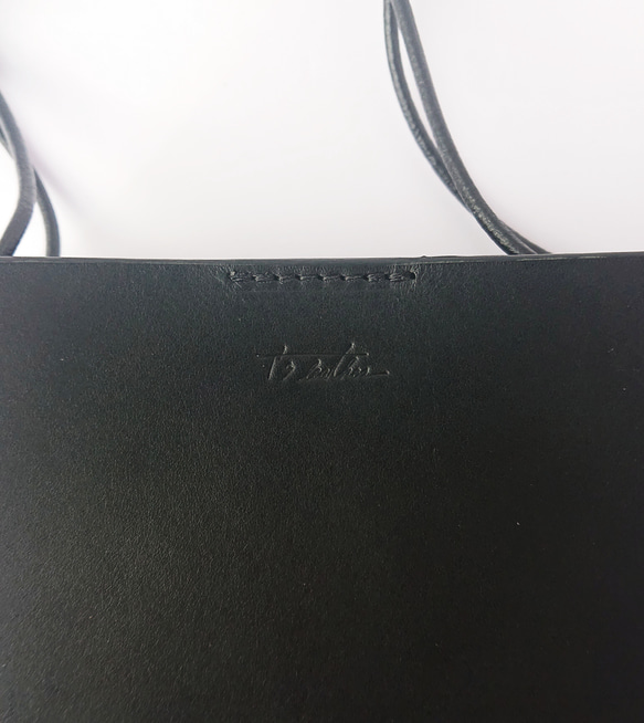 スモールサイズ　レザーショルダーバッグ｜ブラック 9枚目の画像