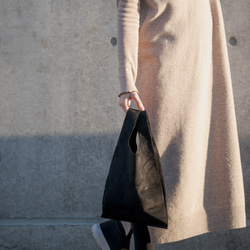 スエードレザーエコバッグ｜ブラック 2枚目の画像