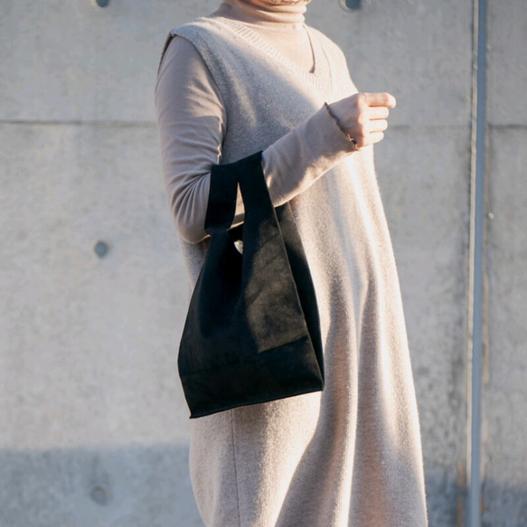スエードレザーエコバッグ｜ブラック 1枚目の画像