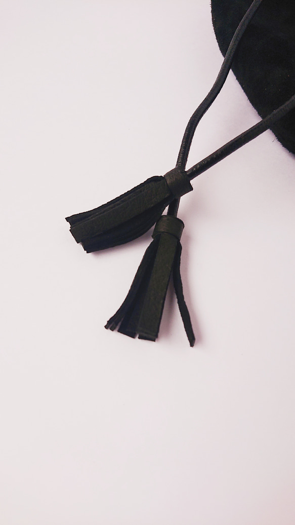 「ぽてっ」とまあるいミニマルキンチャク｜ソフトグラスブラック 9枚目の画像