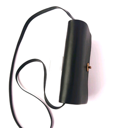 クラシカルなレザーショルダーバック　ブラック【受注生産】 5枚目の画像