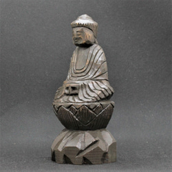 阿弥陀如来坐像（16cm クス材 着色 an0514）仏像 円空仏 摸刻 木彫 2枚目の画像