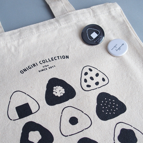 おにぎりトートバッグ（缶バッジ付）／ONIGIRI COLLECTION