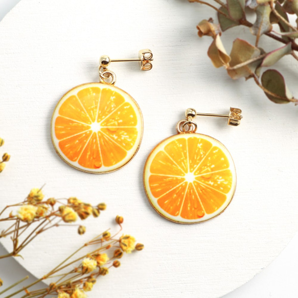 オレンジのピアス【イヤリング/金属アレルギー対応】夏 みかん