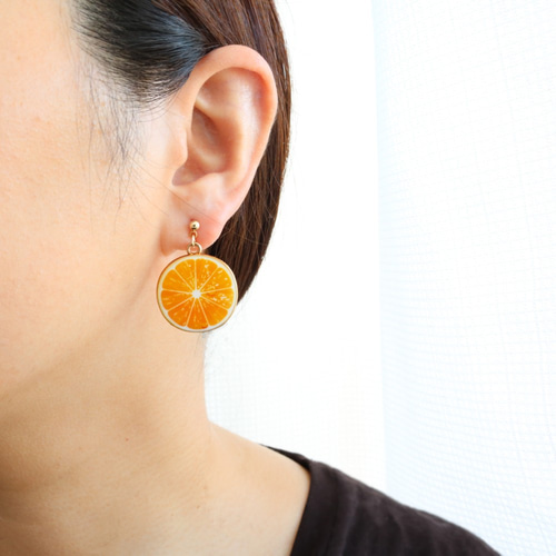 オレンジのピアス【イヤリング/金属アレルギー対応】夏 みかん