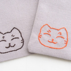 組み直して出品予定-コースター 2枚set 猫の手刺繍入(15g/set) カフェラテ色生地 1枚目の画像
