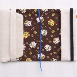 文庫　ブックカバー　猫の手刺繍入　栞リボン/抑えゴム付き　接着芯有 4枚目の画像