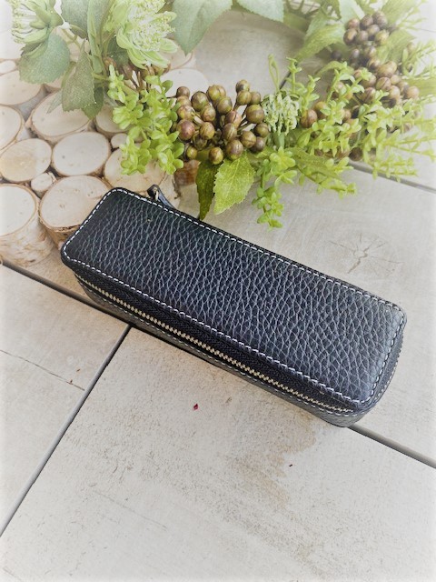 本革イタリーカーフのメガネケース　ブラック