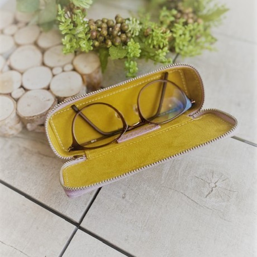 本革イタリーカーフのメガネケース ピンクベージュ メガネケース garbo