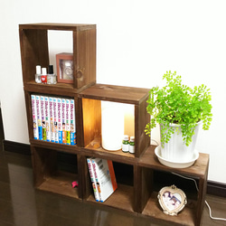背板付き　ハンドメイド 雑誌＆絵本ラック (ダークチーク＆ホワイト) 絵本ラック ランドキッズ LAK－7055BS A(NA): 学習机
