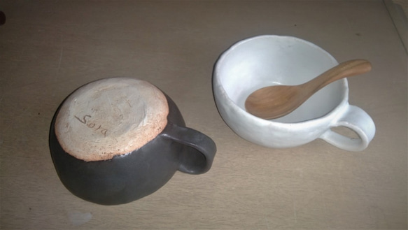 耐熱のスープカップ白・黒 2枚目の画像