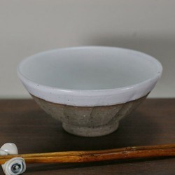 A・須恵器・ひら茶碗(大）・白 1枚目の画像