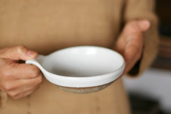 A・須恵器・とり鉢スープカップ(平たい）・白 2枚目の画像