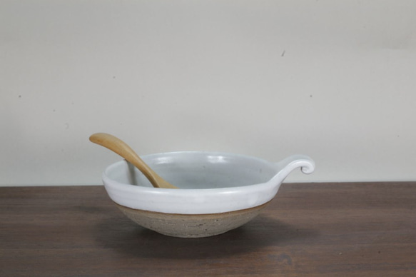 A・須恵器・とり鉢スープカップ(平たい）・白 1枚目の画像