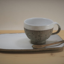 須恵器・コーヒーカップ（丸）　白・黒 5枚目の画像