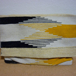 handsewn mini rug clutch 1枚目の画像