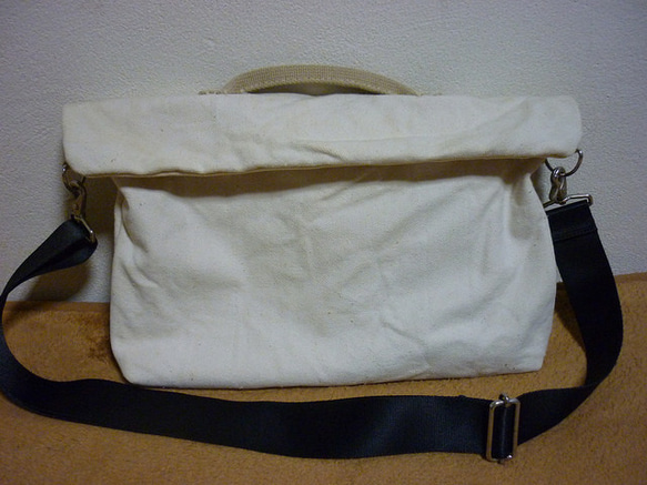 hand sewn canvas shoulder bag 1枚目の画像