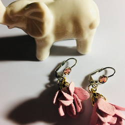 粉色麂皮花朵耳環/耳飾/交換禮物/聖誕禮物 第5張的照片