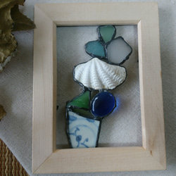 奄美大島の砂浜より。ステンドグラス小作品。shellとシーグラスと陶器の欠片 3枚目の画像