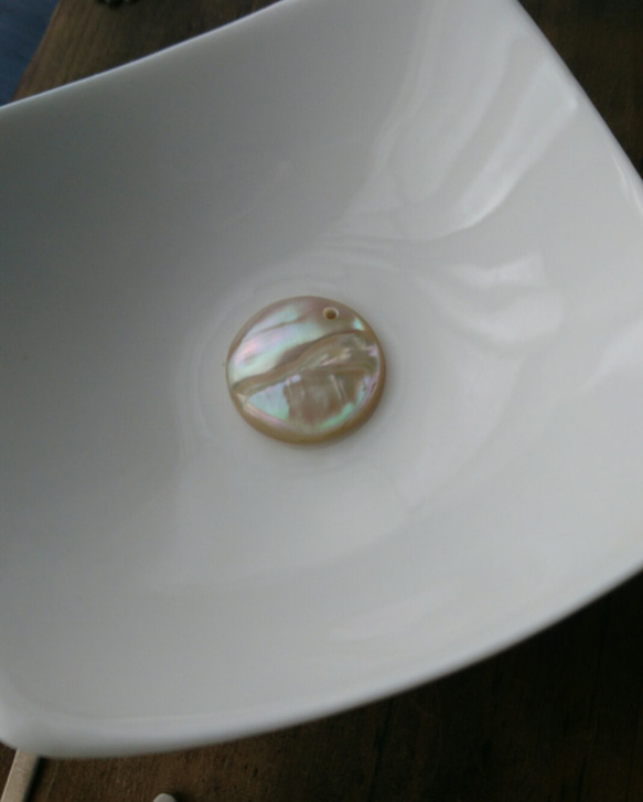 奄美大島「しまぬむん」夜光貝パーツ・○ 天然石 icchakka(いっちゃっ