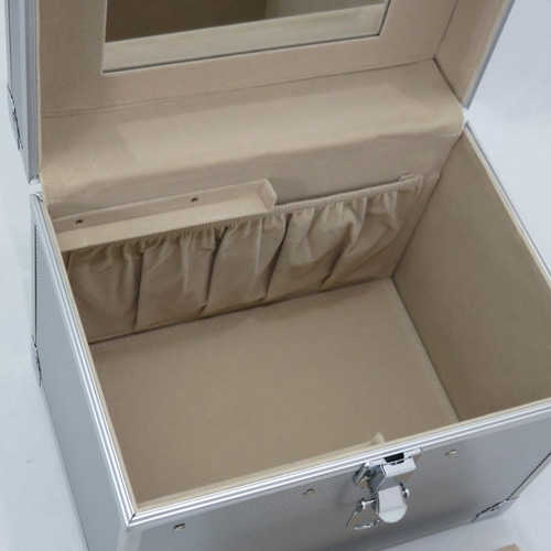 【全て新品未使用】総額10万円以上コスメ超大量お楽しみボックス コスメボックス 化粧箱 大容量 収納上手なコスメボックス 鏡付き