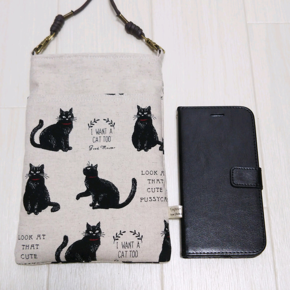 再販  黒猫 猫柄 スマホ ポシェット サコッシュ 4枚目の画像