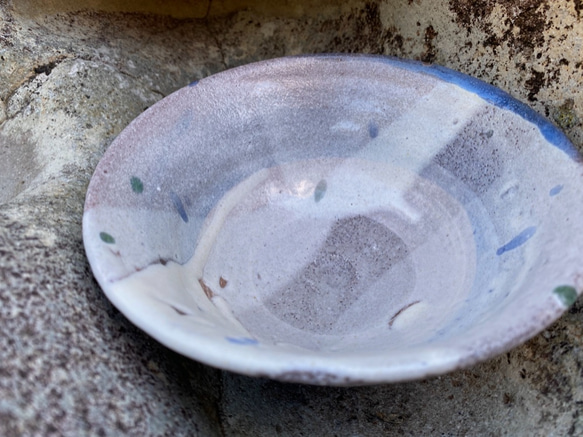 藁灰釉とリングの茶碗 2枚目の画像