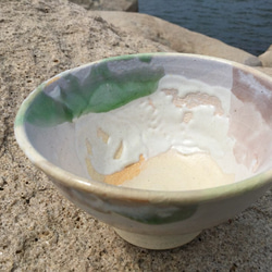 藁灰釉のパステル茶碗 4枚目の画像