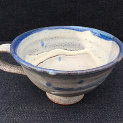 青い縁のスープカップ(割高台) 2枚目の画像