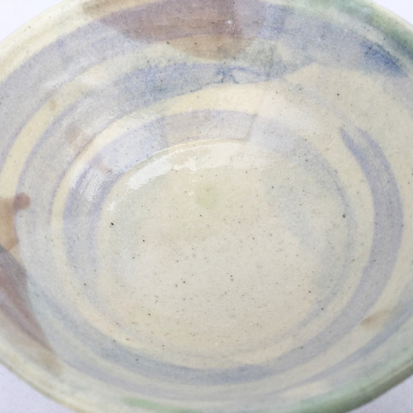 薄むらさきの刷毛目ちゃわん(きみどり) 5枚目の画像