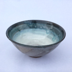 エメラルドグリーンとリングの茶碗 1枚目の画像