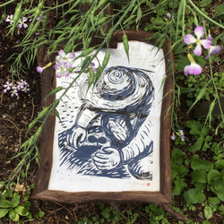 手刷り木版画「だいじなふたば」　和紙に手刷り、ユーカリの枝を樹皮付のまま組んだ額縁とのセット販売、一点物です 1枚目の画像