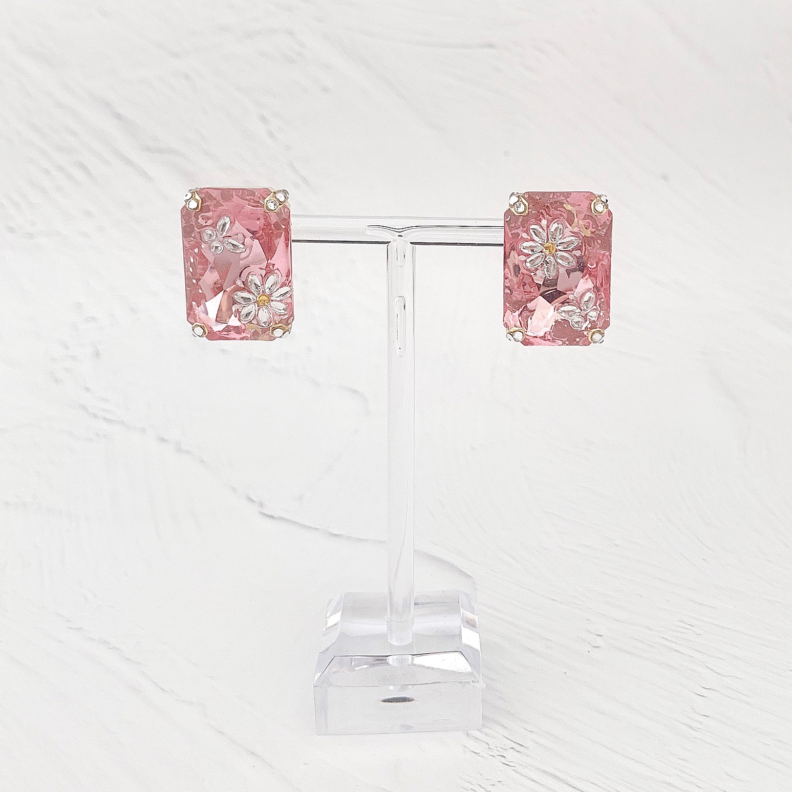 Bigクリスタルフラワーピアス／ピンク