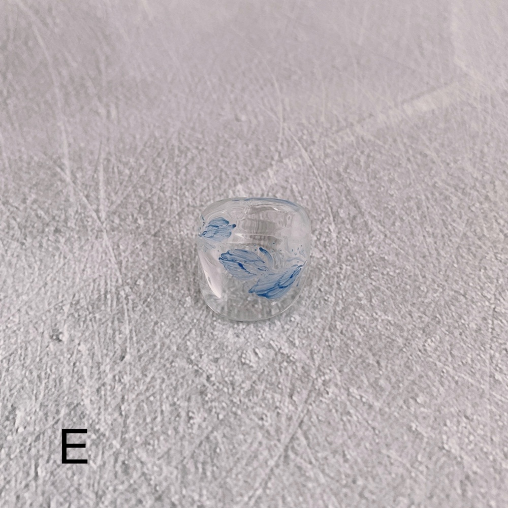 ガラス青い羽のリング　E