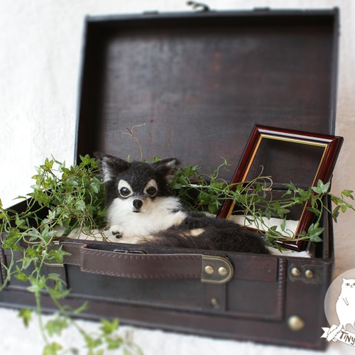 ★即購入可能です。羊毛フェルト【狆　伏せポーズ】犬　ハンドメイド 羊毛フェルトの犬（伏せポーズ閉じ口）全長25cm一部ペットの毛使用可